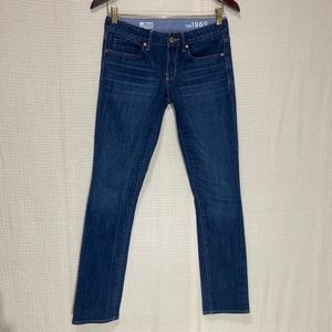 ♥️ GAP REAL STRAIGHT JEANS ♥️